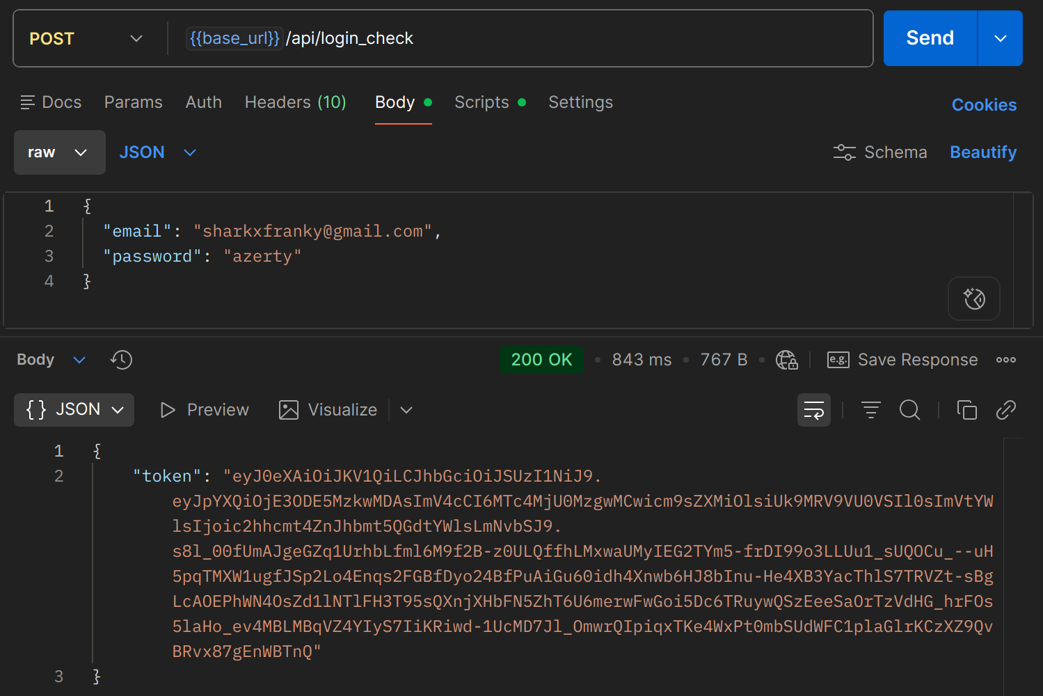 POST /api/login_check dans Postman